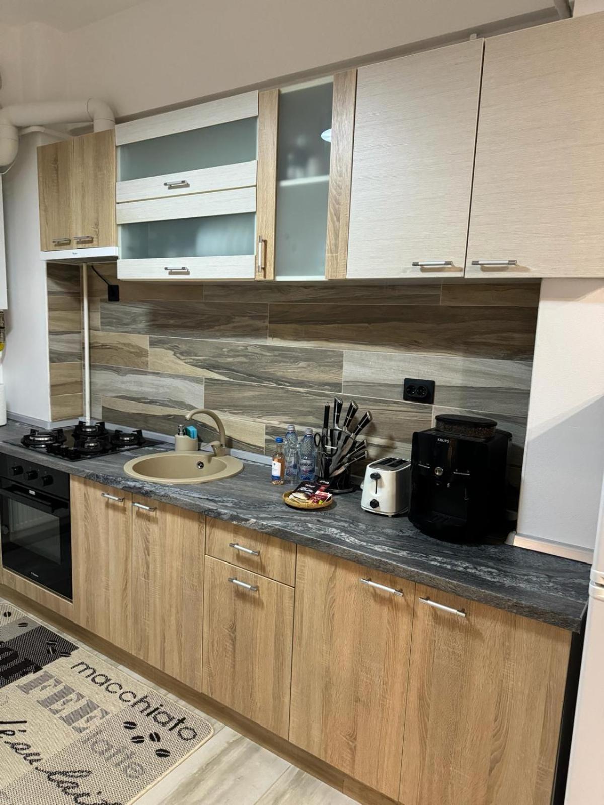 Luxury Young Residence ยาช ภายนอก รูปภาพ